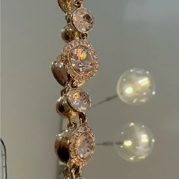 GIVENCHY Crystal Flex Bracelet - Picture 3 of 7